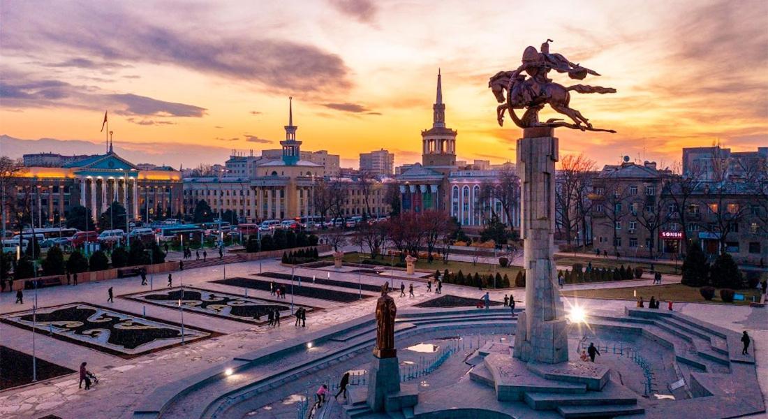Apartament Aura On Kievskaya, 168 Biszkek Zewnętrze zdjęcie